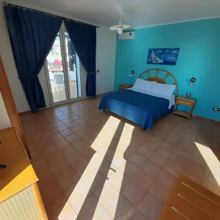 Hotel Messapia & 4*