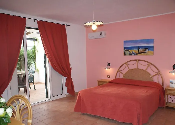 Messapia Aparthotel 4*